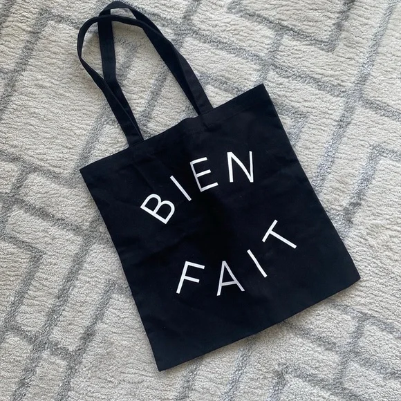 2 MadeWell Bien Fait black & white canvas tote bags - Picture 8 of 9